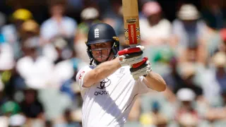 Crawley Admits England Face the Brink as Ashes Defeat Looms