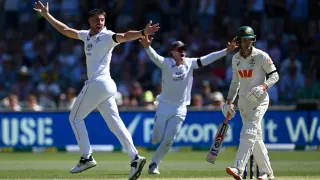 England regain lost review after Snicko error clouds Carey decision