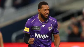 Jordan’s Four-Wicket Burst, Chaudhary’s Fireworks Power Hurricanes Past Renegades